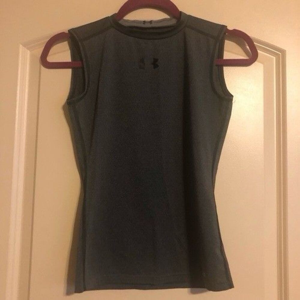 Dark Grey Youth Medium Under Armour Fitted Heat Gear Sleeveless Shirt